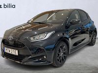 Begagnad Toyota Yaris Hybrid Style 117 HK (86 kW) 2022 Svart Halvkombi