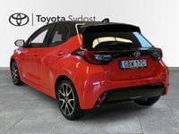 Begagnad Toyota Yaris Hybrid Edition 117 HK (86 kW) 2021 Röd