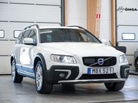 Begagnad Volvo XC70 Momentum 181 HK (133 kW) 2015 Vit Kombi