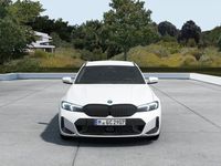 begagnad BMW 328 330e xDrive Touring M Sport Innovation DAP Keyles Drag HiFi 2023, Kombi