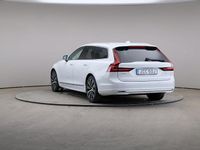 Begagnad Volvo V90 Momentum 253 HK (186 kW) 2020 Vit Kombi