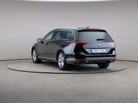 Begagnad VW Passat Executive 200 HK (147 kW) 2022 Svart Kombi