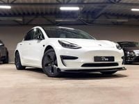 Begagnad Tesla Model 3 Standard Range Plus 239 kW (325 HK) 2020 Vit Sedan