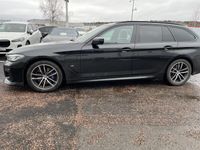 begagnad BMW 530 e xDrive Touring M-Sport DAP Pa+ Head-Up hk Navi Drag