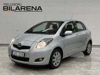 Begagnad Toyota Yaris 99 HK (72 kW) 2011 Silver Halvkombi