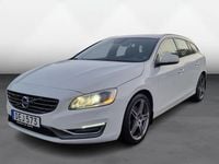 Begagnad Volvo V60 Summum 200 HK (147 kW) 2015 Vit Kombi