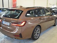 begagnad BMW 320 d xDrive Touring Sport line Aut/Värmare/Display key