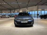 Begagnad BMW 330e M Sport 184 HK (135 kW) 2024 Blå Kombi