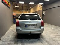 begagnad Toyota Avensis Kombi 2.0 D-4 VVT-i