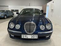 Begagnad Jaguar S-Type S 238 HK (175 kW) 1999 Mörkblå Sedan