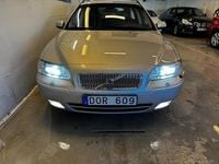 Begagnad Volvo V70 Momentum 170 HK (125 kW) 2008 Silver Kombi