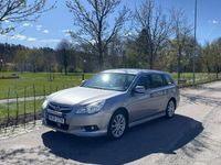 begagnad Subaru Legacy Kombi •4WD, Aut, drag