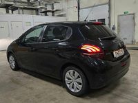Begagnad Peugeot 208 82 HK (60 kW) 2015 Halvkombi