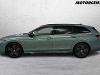 Begagnad VW Passat R-line 196 HK (144 kW) 2024 Ljusgrön Kombi