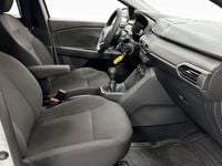 Begagnad Dacia Sandero Essentiel 91 HK (66 kW) 2023 Snövit Halvkombi