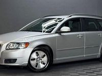Begagnad Volvo V50 Momentum 116 HK (85 kW) 2011 Ljusgrå (grå) Kombi