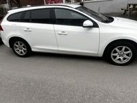 begagnad Volvo V60 D2 Kinetic Euro 5