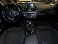 begagnad BMW 116 d 5-dörrars Sport line M-värm Dragkrok 0,4L/ Mil Eu5