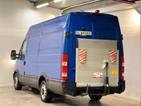 begagnad Iveco Daily 35S14 NP Skåpbil 3.0 HPI CNG *Bakgavellyft*