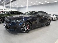 Begagnad BMW i5 M Sport 250 kW (340 HK) 2023 Svart Sedan
