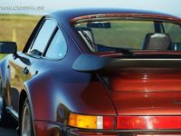Begagnad Porsche 911 Turbo 301 HK (221 kW) 1988 Röd Sportkupé