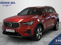 Begagnad Volvo XC40 Core 214 HK (157 kW) 2023 Röd SUV