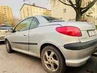 Begagnad Peugeot 206 CC 109 HK (80 kW) 2002 Cab
