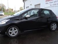 Begagnad Peugeot 208 82 HK (60 kW) 2013 Svart Halvkombi