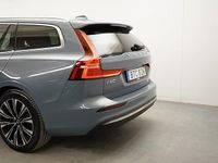 Begagnad Volvo V60 Core 253 HK (186 kW) 2022 Grå Kombi