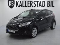 Begagnad Ford Fiesta Titanium 101 HK (74 kW) 2015 Svart Halvkombi