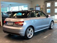 begagnad Audi A1 Sportback 1.0 TFSI S-line Låga mil Två Färgad 95hk