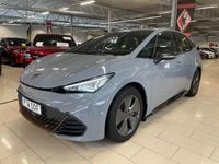Begagnad Cupra Born 150 kW (204 HK) 2023 Gråmetallic Halvkombi