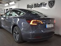 begagnad Tesla Model 3 Standard Range Plus Autopilot Panoramatak 2020, Halvkombi