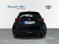 begagnad Toyota Yaris 1,5 HSD / Style / Vinterhjul / Nybilsgaranti