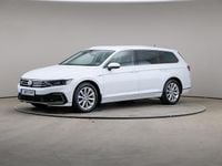 Begagnad VW Passat GTE 218 HK (160 kW) 2019 Vit Kombi