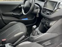 begagnad Peugeot 208 Nybesiktigad