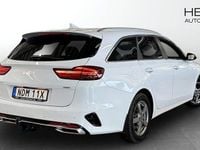Begagnad Kia Ceed Advance 141 HK (103 kW) 2022 Vit Halvkombi