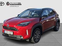 Begagnad Toyota Yaris Hybrid Style 132 HK (97 kW) 2024 Röd