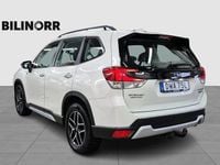 Begagnad Subaru Forester 151 HK (111 kW) 2019 Vit SUV