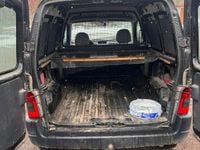 Begagnad Citroën Berlingo 75 HK (55 kW) 2004 Minibuss