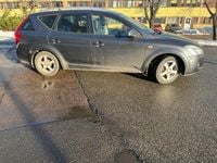 Begagnad Kia Ceed Sportswagon EX 125 HK (91 kW) 2007 Grå Kombi
