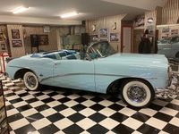 Begagnad Buick Skylark 200 HK (147 kW) 1954 Malibu blue Cab
