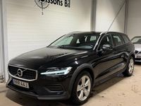 Begagnad Volvo V60 CC Momentum 190 HK (139 kW) 2019 Svart Kombi