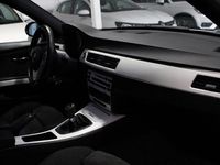 begagnad BMW 320 i M Sport Sedan Manuell Comfort