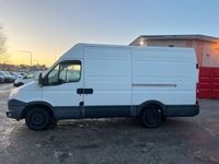 begagnad Iveco Daily 35S13 Skåpbil 2.3 Multijet II Euro 5