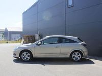 Begagnad Opel Astra GTC 126 HK (92 kW) 2005 Grå Halvkombi