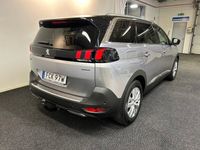 begagnad Peugeot 5008 1.5 BlueHDi GT / Drag / Vinterhjul / M-Värmare