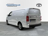 Begagnad Toyota Proace 146 HK (107 kW) 2024 Vit Minibuss