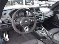 begagnad BMW M2 DCT HARMAN & KARDON M PERFORMANCE STEG 2 KOLFIBER