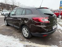 Begagnad Renault Mégane GrandTour 110 HK (80 kW) 2011 Brun Kombi